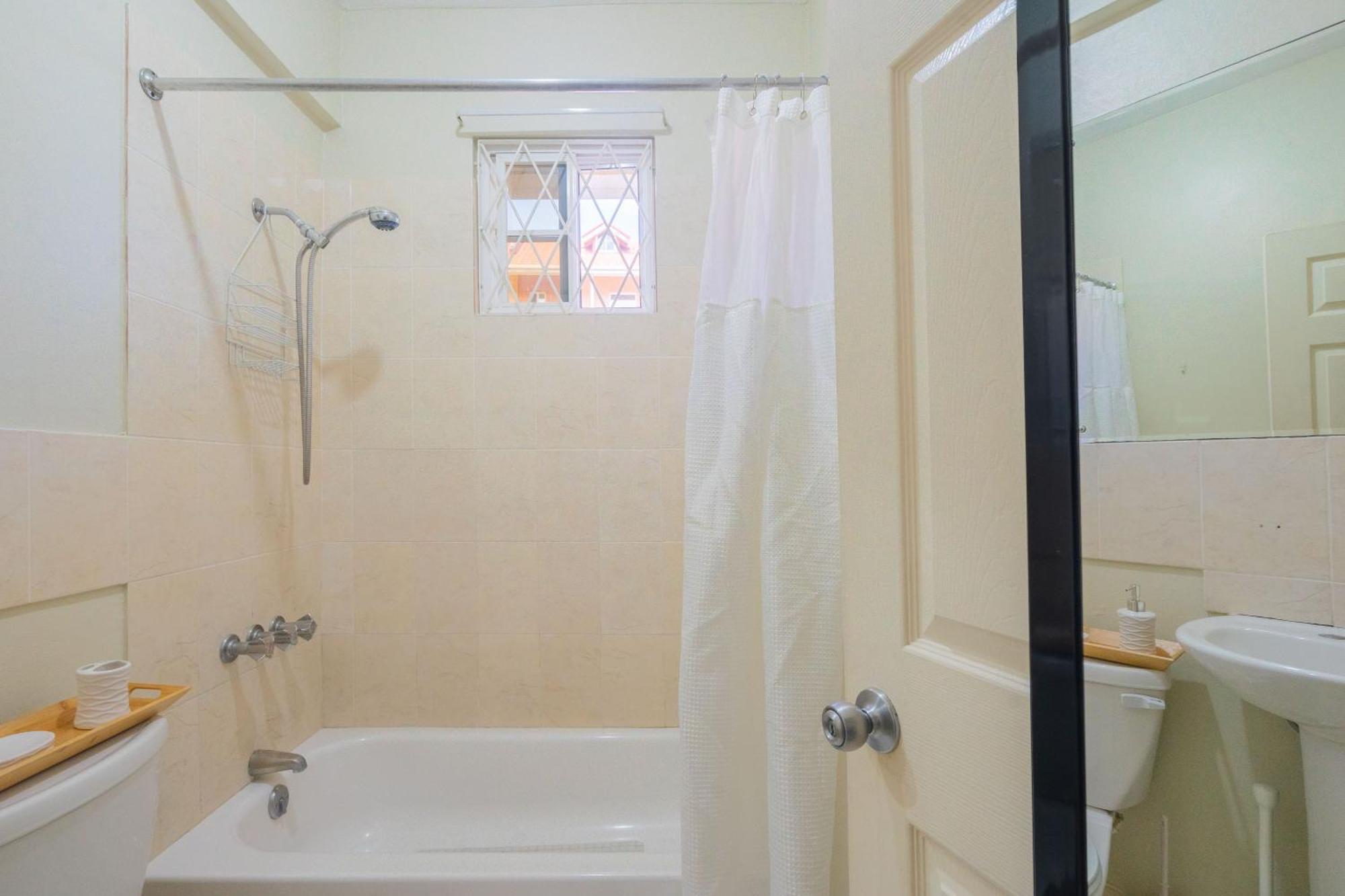 Musgrave Annex- Comfy 1 Bedroom Apartment On The Ground Floor Kingston Exteriör bild