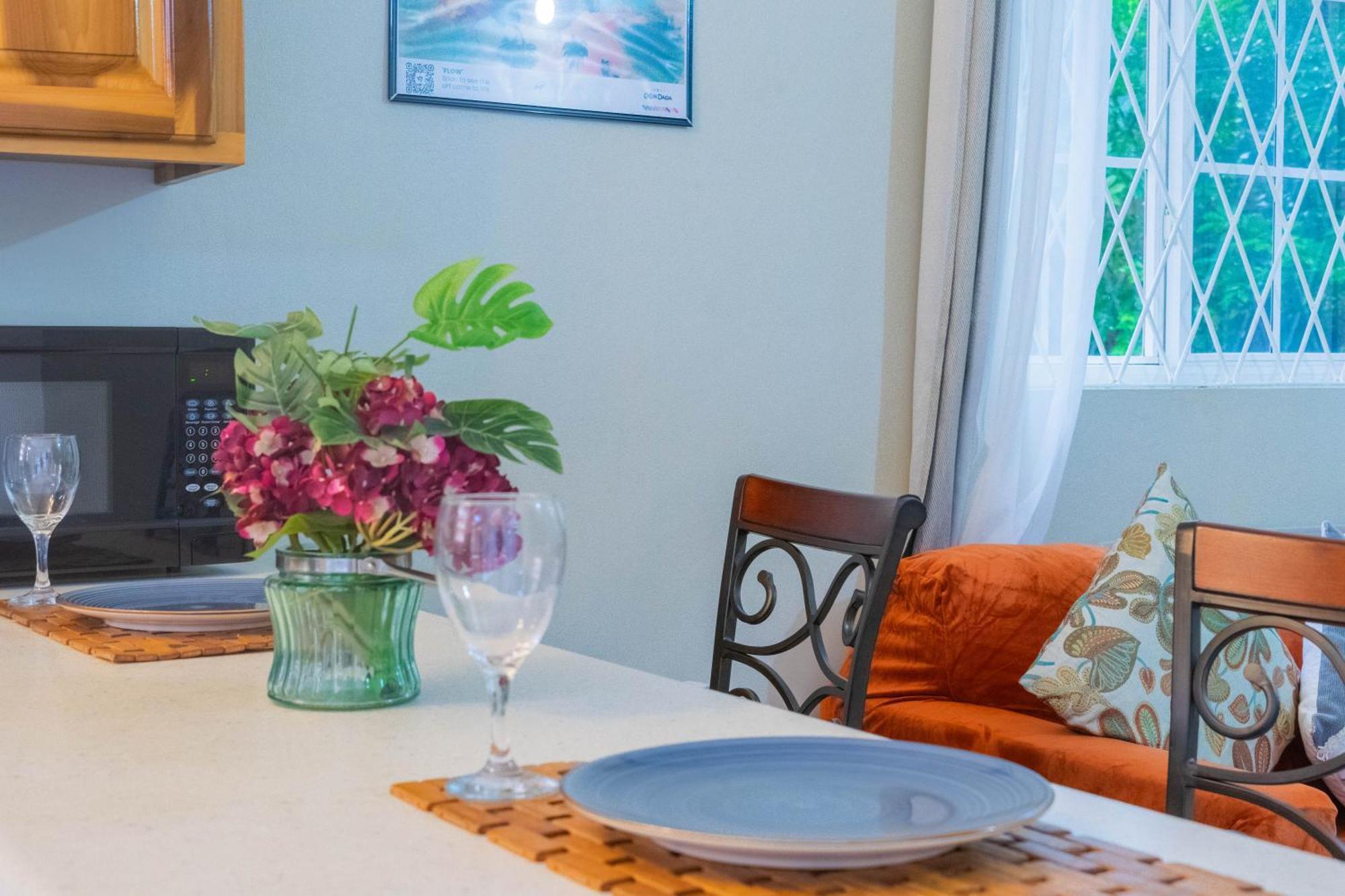 Musgrave Annex- Comfy 1 Bedroom Apartment On The Ground Floor Kingston Exteriör bild